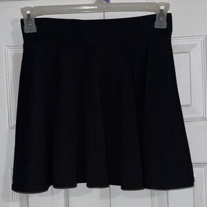 Black skater girl mini skirt medium